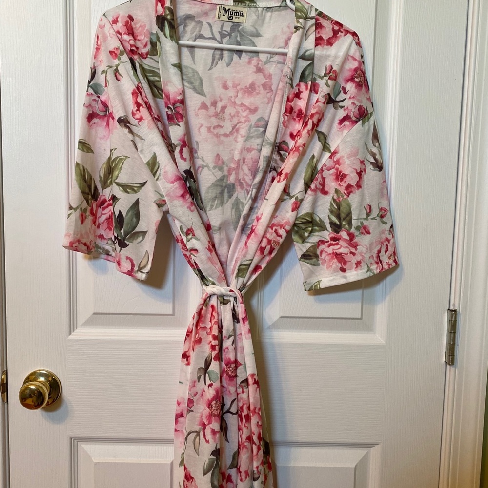 Floral Robe - Picture 2 of 2